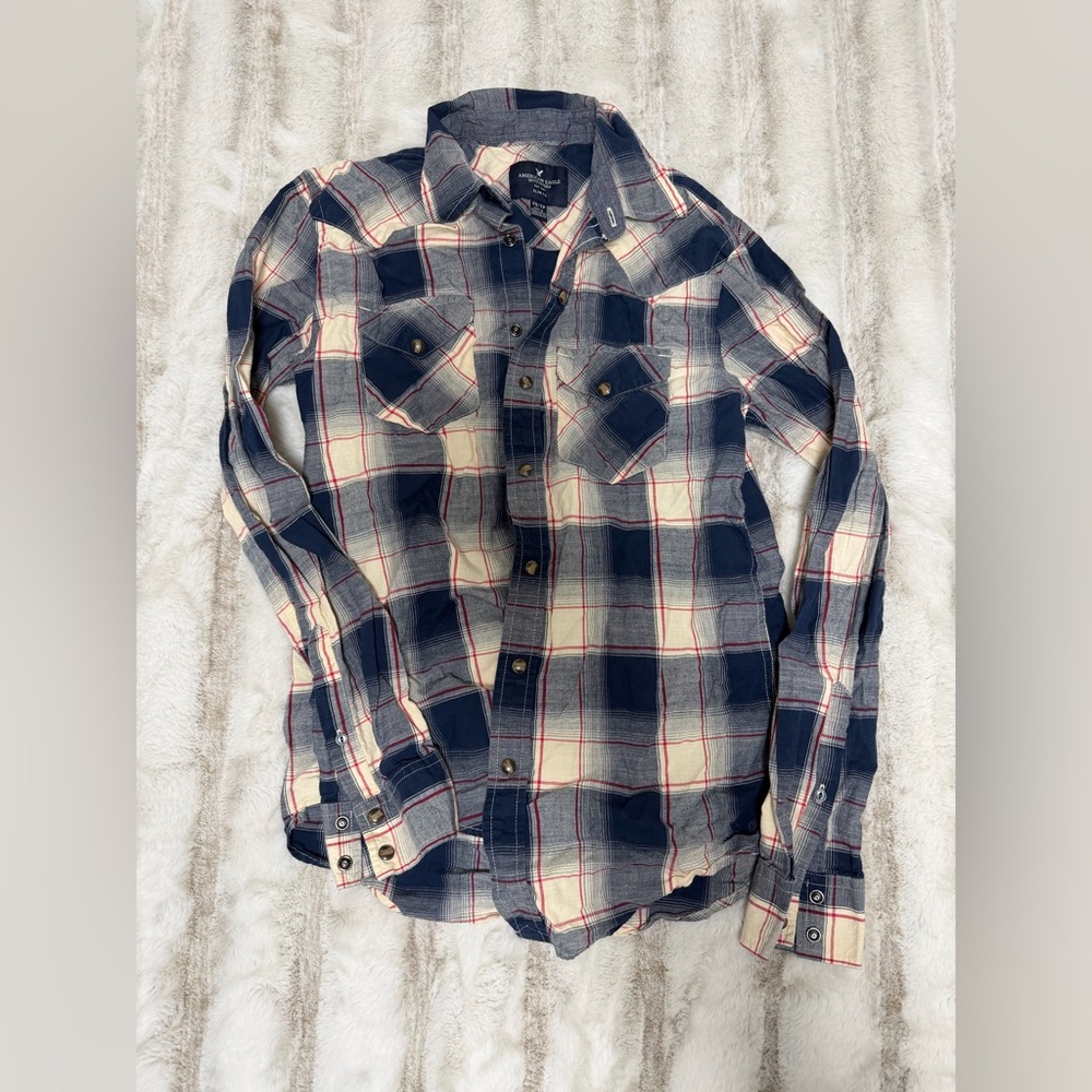 American Eagle Outfitters Blue and White Plaid Shirt